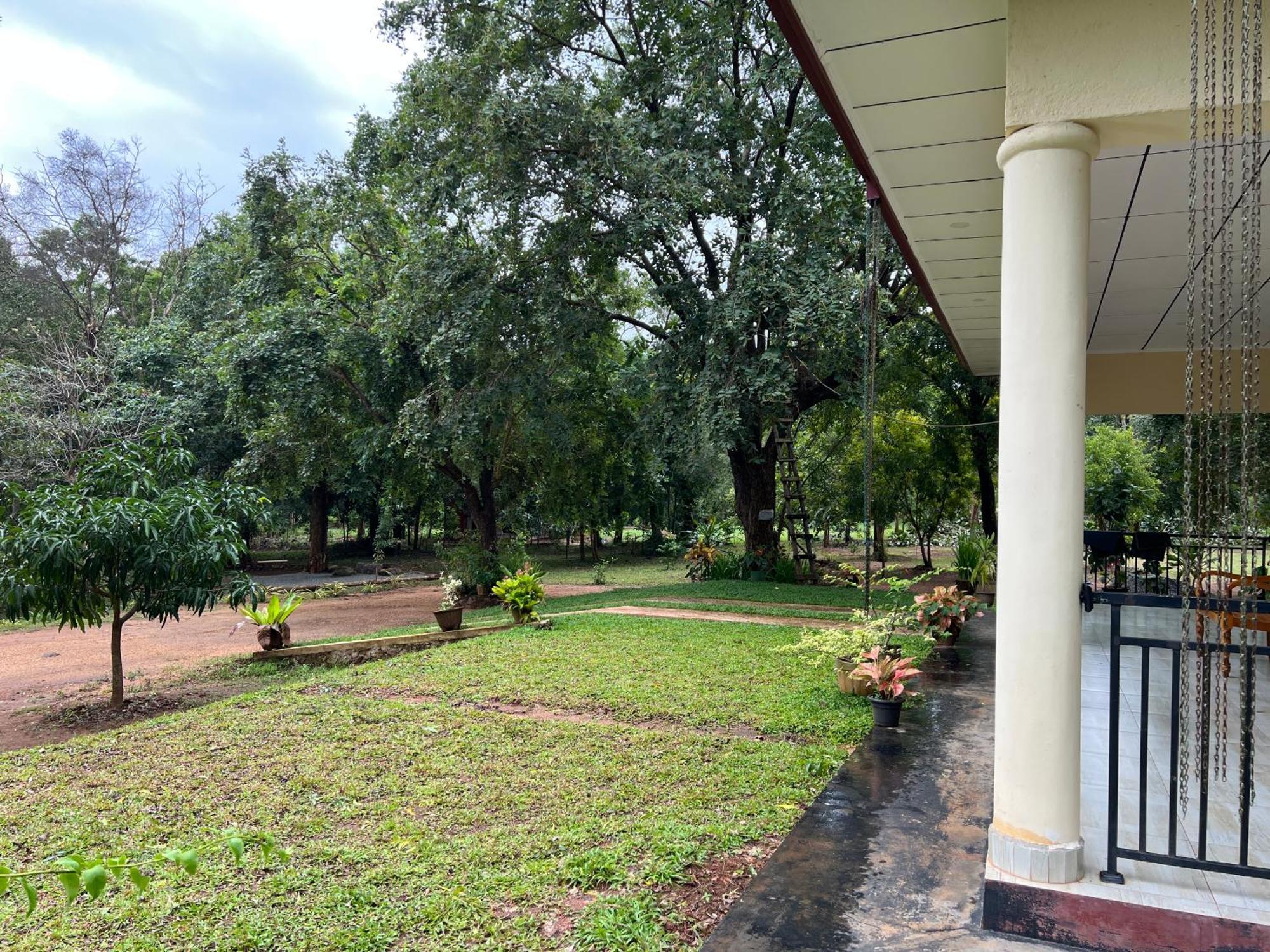 Green Haven Holiday Home Anuradhapura Exterior foto